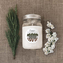 Load image into Gallery viewer, Edgewater Sequoia Jasmine Candle
